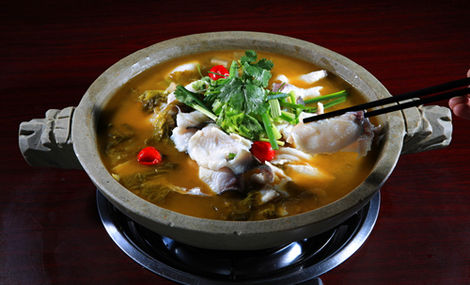 長沙哪里可以學(xué)做石鍋魚（圖）_1