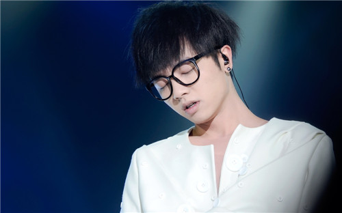 十多年的手臂燙傷疤痕要怎么去除徹底？_2