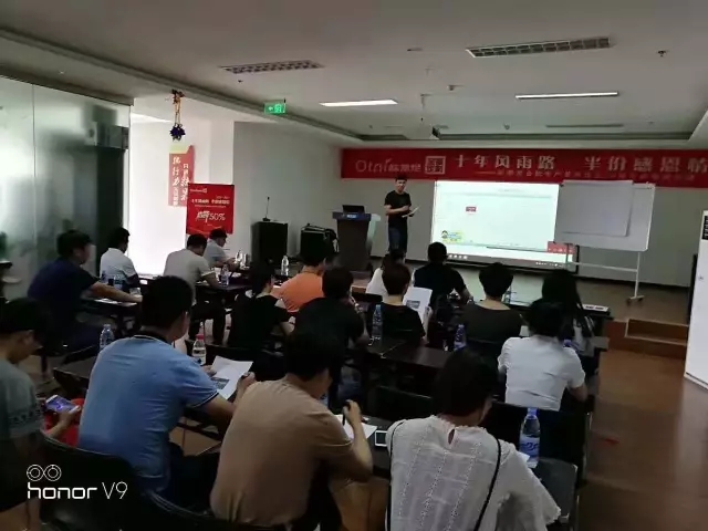 歐蒂尼全屋定制“十年風雨路，半價感恩情”—十周年活動總結報道（圖）_4