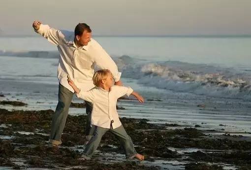 #全腦教育##卓爾腦##全腦潛能開發(fā)##右腦開發(fā)#《戰(zhàn)狼2》火爆霸屏，關(guān)于孩子的家庭教育家長該怎么做？（圖）_7