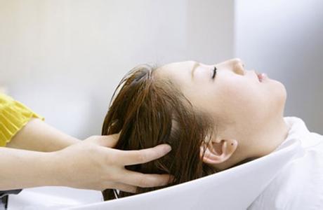 怎么辨別養(yǎng)發(fā)館加盟品牌的真?zhèn)文兀浚▓D）_1