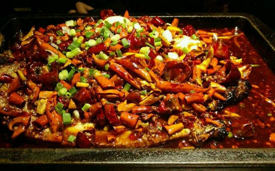 火動(dòng)力烤全魚加盟費(fèi)多少錢_1