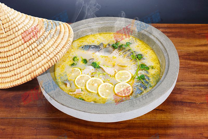 云南蒸汽石鍋魚加盟多少錢（圖）_3