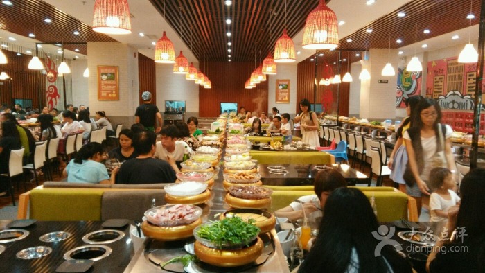 湯響自助回轉(zhuǎn)火鍋怎么加盟_3