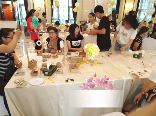 讓我們手牽手，李店長的陶藝生活館活動分享（圖）_3