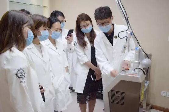 美容光電儀器培訓(xùn)學(xué)校_3