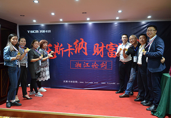 托斯卡納集成墻頂業(yè)績飛漲的原因到底是什么？（圖）_3