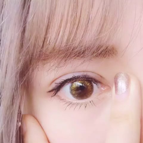 POLYTOUCH美瞳定做解析為什么戴隱形眼鏡會(huì)頭暈（圖）_1