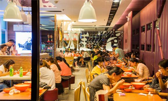 麻辣燙培訓(xùn)哪家好英雄煮麻辣燙加盟_2