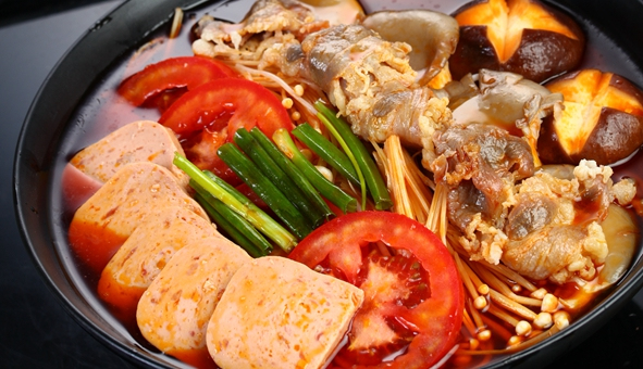 加盟半城山色火鍋米線怎么樣？沒有經(jīng)驗(yàn)?zāi)懿荒芗用?？（圖）_1