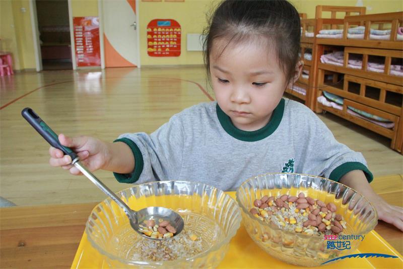 蒙氏教育的園長(zhǎng)們，你知道蒙氏教學(xué)是怎樣以孩子為中心的嗎？_3