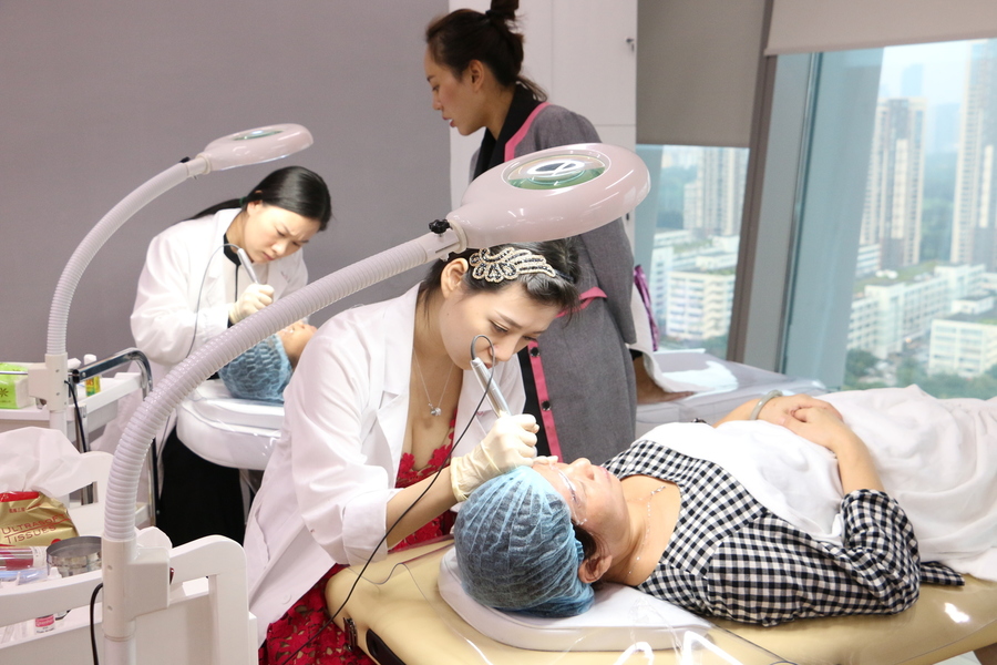 上海半永久化妝培訓(xùn)哪家好（圖）_1