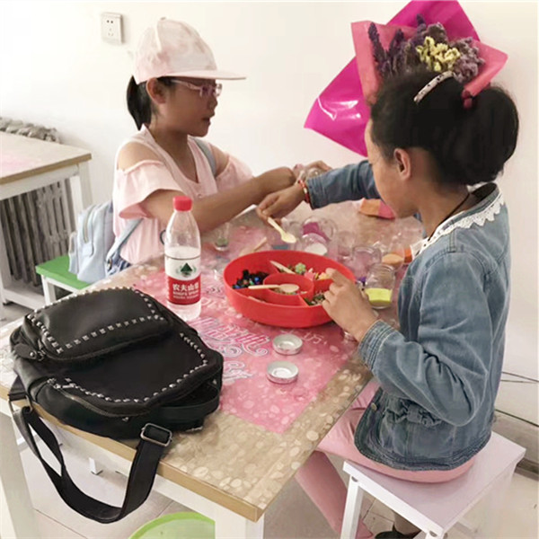 肖店長(zhǎng)的兒童手工DIY加盟店就是這么地有魅力（圖）_5