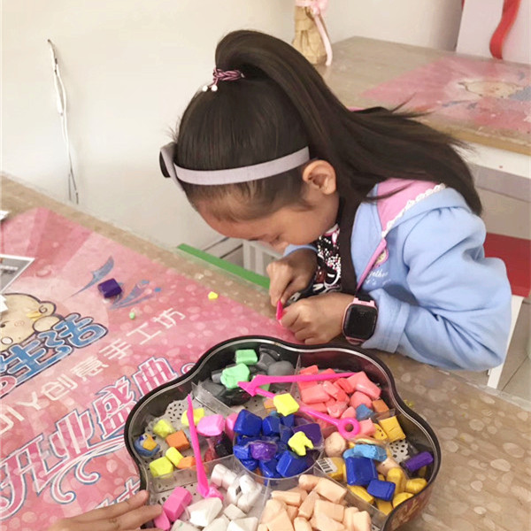 肖店長(zhǎng)的兒童手工DIY加盟店就是這么地有魅力（圖）_7