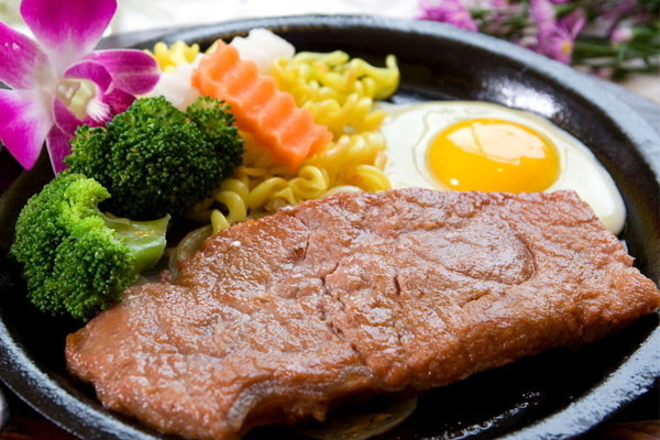 好來屋牛排加盟需要多少錢（圖）_1