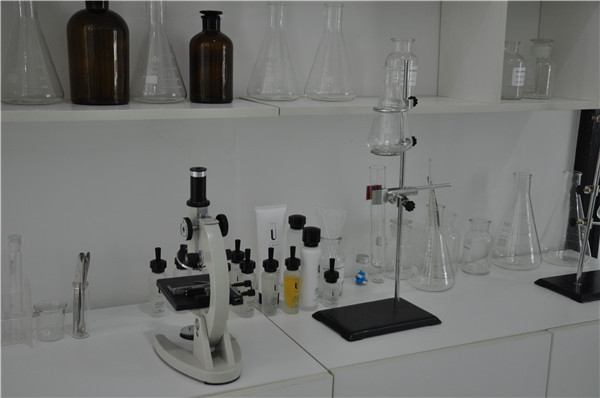 護(hù)膚品實(shí)體店近年生意慘淡，護(hù)膚品私人定制是唯一出路_2