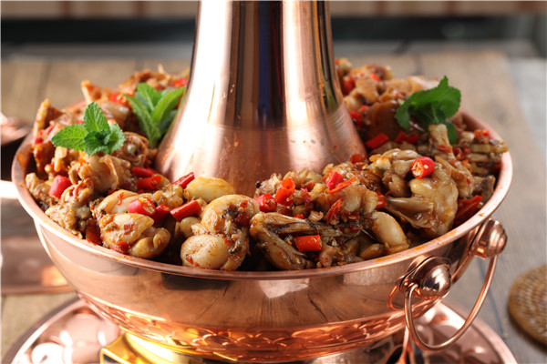 餐飲創(chuàng)業(yè)項(xiàng)目選擇北龍牛蛙火鍋口味無(wú)可挑剔，令無(wú)數(shù)吃貨排起長(zhǎng)龍_1