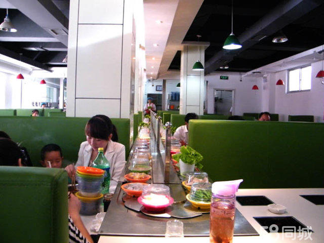 愛上旋轉小火鍋加盟費多少（圖）_1