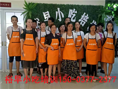 南陽炸雞學(xué)習(xí)炸雞小吃培訓(xùn)學(xué)習(xí)（圖）_4