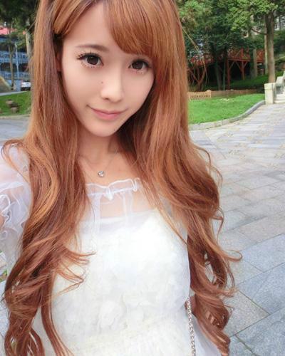 影響彩色隱形眼鏡的價(jià)格因素有哪些POLYTOUCH美瞳生產(chǎn)商（圖）_1