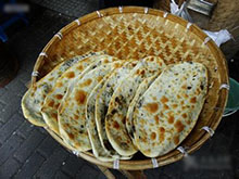 特色貼餅梅干菜扣肉餅培訓(xùn)（圖）_2