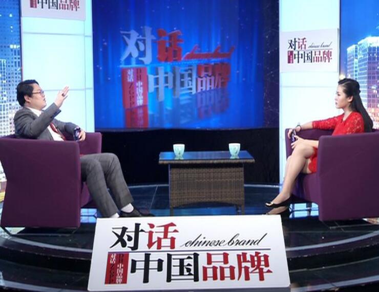 E時代企業(yè)導(dǎo)師嚴兆海：互聯(lián)網(wǎng)沖擊下傳統(tǒng)商業(yè)模式遭遇鐵血變革（圖）_2