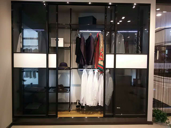 慶祝武漢喜慕樂(lè)衣柜加盟店開(kāi)業(yè)（9月9）（圖）_3