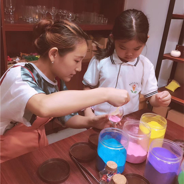 兒童手工店－放學(xué)后的悠閑時光，創(chuàng)意手工陶藝店的分享（圖）_2