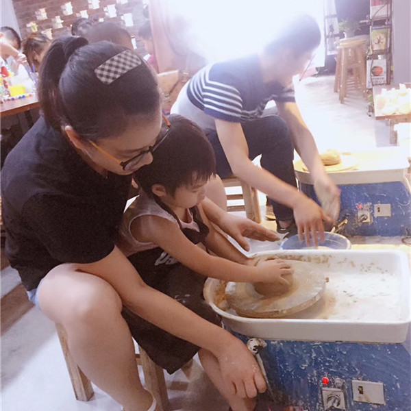 兒童手工店－放學(xué)后的悠閑時光，創(chuàng)意手工陶藝店的分享（圖）_4