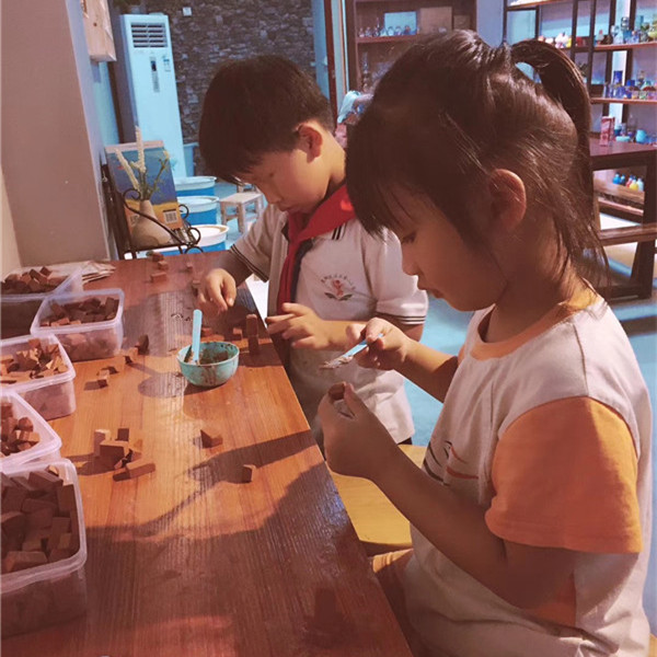 兒童手工店－放學(xué)后的悠閑時光，創(chuàng)意手工陶藝店的分享（圖）_8