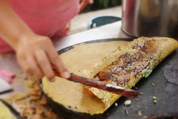 投資一家煎餅密碼特色小吃加盟費需要多少錢（圖）_1