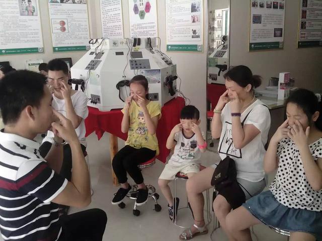 測(cè)一下你是否有視力疲勞癥狀，應(yīng)該如何緩解？（圖）_1