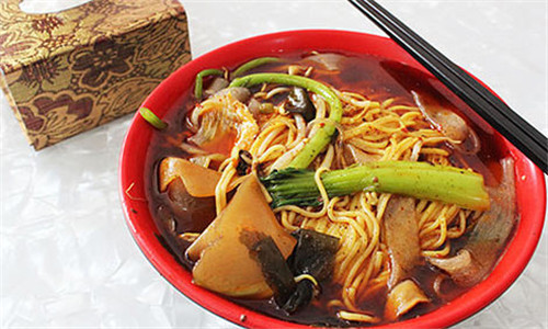 麻辣饞師麻辣燙加盟/濟(jì)南開(kāi)麻辣燙店要多少錢/麻辣燙加盟總部（圖）_2