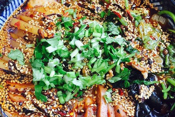 馮記麻辣燙加盟條件/濟(jì)南開麻辣燙店要多少錢/麻辣燙加盟總部（圖）_2