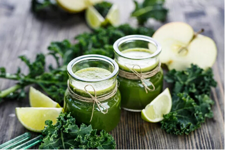 鮮榨果汁加盟店如何才能生意紅旺？鮮果港品牌指導(dǎo)!（圖）_1