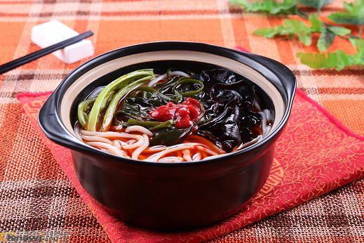 我想學(xué)做砂鍋土豆粉，不知道到哪里學(xué)好（圖）_5