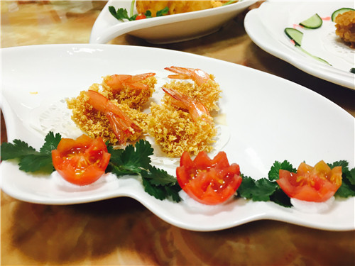 廣州啤酒炸雞加盟費(fèi),雞元帥炸雞力壓美食界（圖）_1