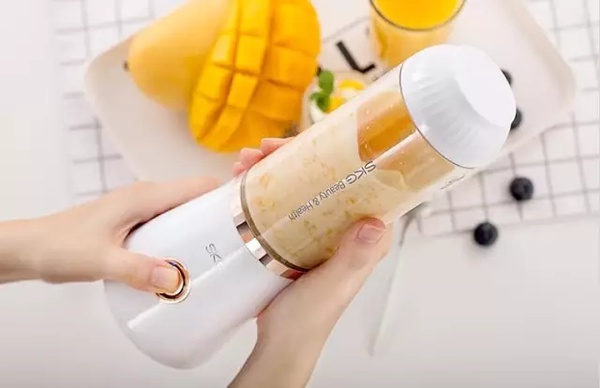 SKG充電便攜榨汁機(jī)戶外自榨健康果汁（9月新品）（圖）_4