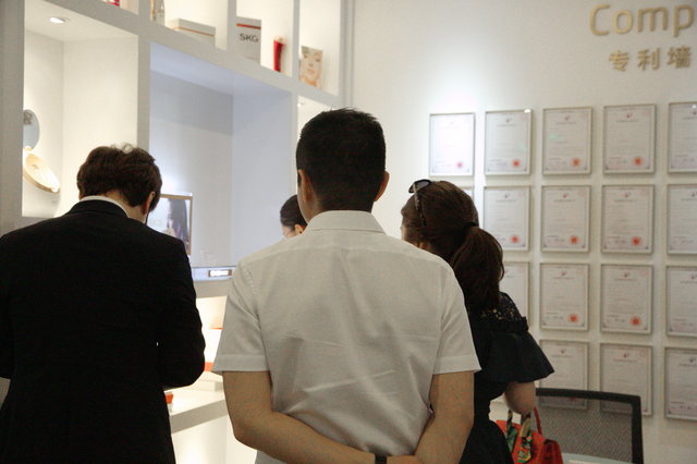 韓國(guó)KMC造訪SKG，巨頭聯(lián)手打造美容霸業(yè)（圖）_5