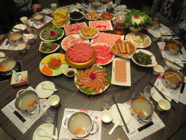 我想開(kāi)一家星期天火鍋加盟多少錢（圖）_1