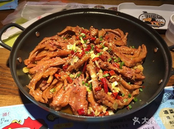 開一家鴨爪俠干鍋店加盟是多少，需要什么條件？_2