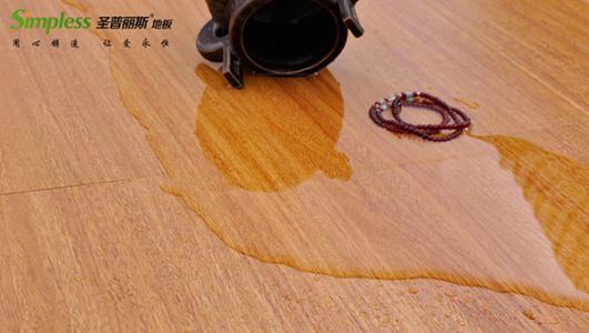 臥室木地板裝了半年就發(fā)霉？真后悔沒知道這些技巧（圖）_1