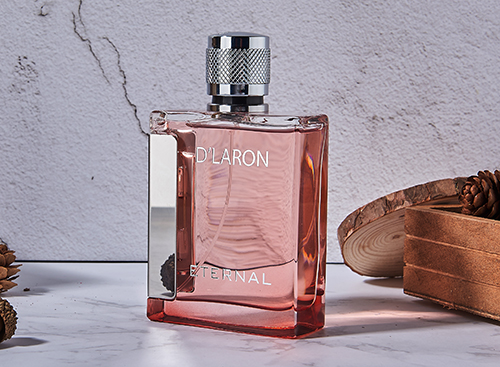 適合職場(chǎng)男士香水是什么品牌，迪拉瑞香水好用嗎（圖）_1