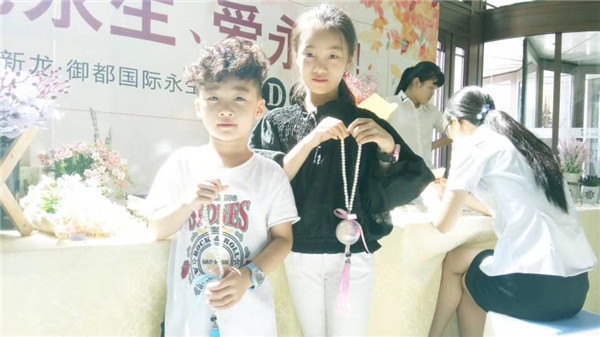 韶光易逝，唯愛永生，永生花車掛DIY活動現(xiàn)場（圖）_4