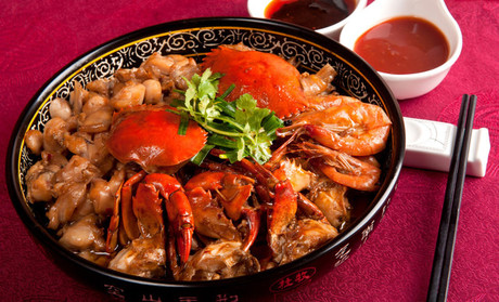 東營肉蟹煲加盟店選擇牽蟹（圖）_1