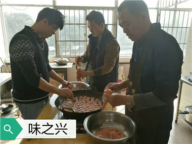 香脆爽口的肉丸培訓(xùn)哪家好推薦廣州味之興培訓(xùn)（圖）_4