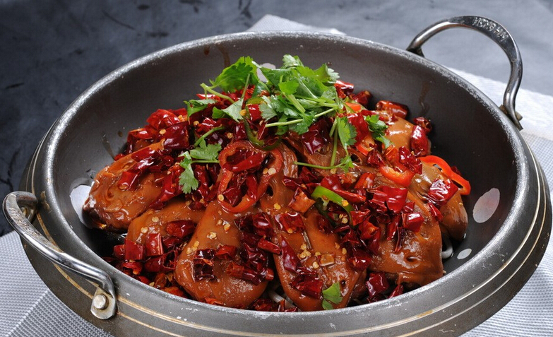 香辣坊渝新干鍋鴨加盟費需要多少錢（圖）_1