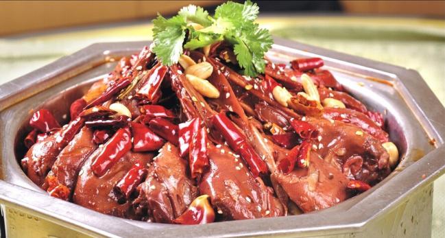 香辣坊渝新干鍋鴨加盟費需要多少錢（圖）_2