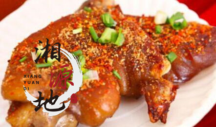 郴州去哪里可以學(xué)到烤豬蹄的全套技術(shù)（圖）_1