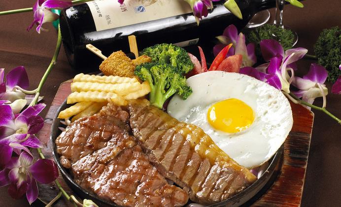 開一家愛斯米牛排自助西餐廳加盟費多少（圖）_1